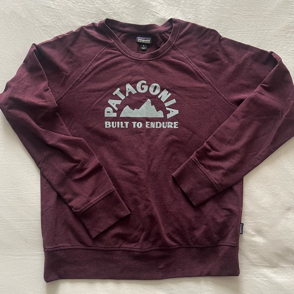 Patagonia logo crewneck